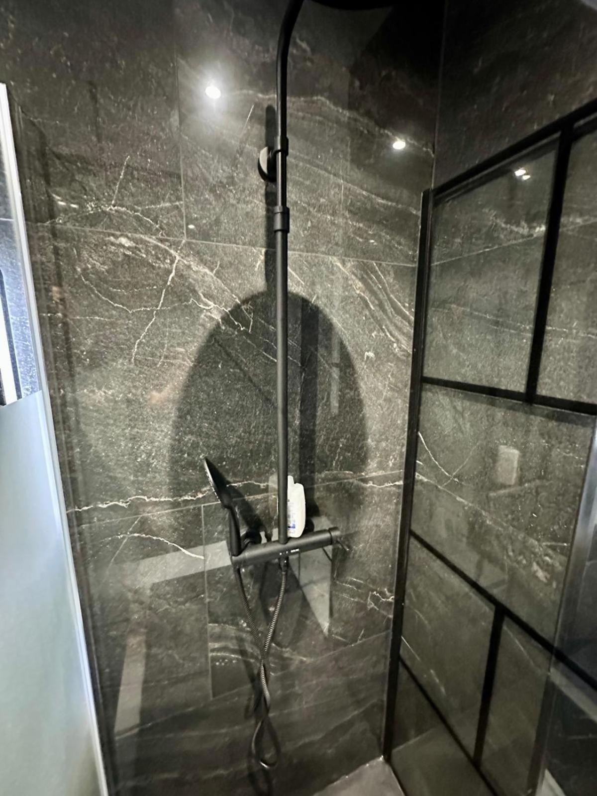 Suite Cosy Chic Saint-Claude Εξωτερικό φωτογραφία